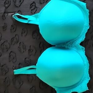 New Victoria Secret 38DD Caribbean Blue Lace Bra